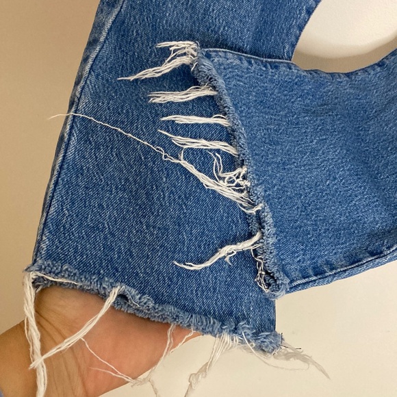 Levi's Jeans Womens 27 x 24 Medium Blue Wedgie Straight Raw Hem Crop High Rise - Picture 8 of 14